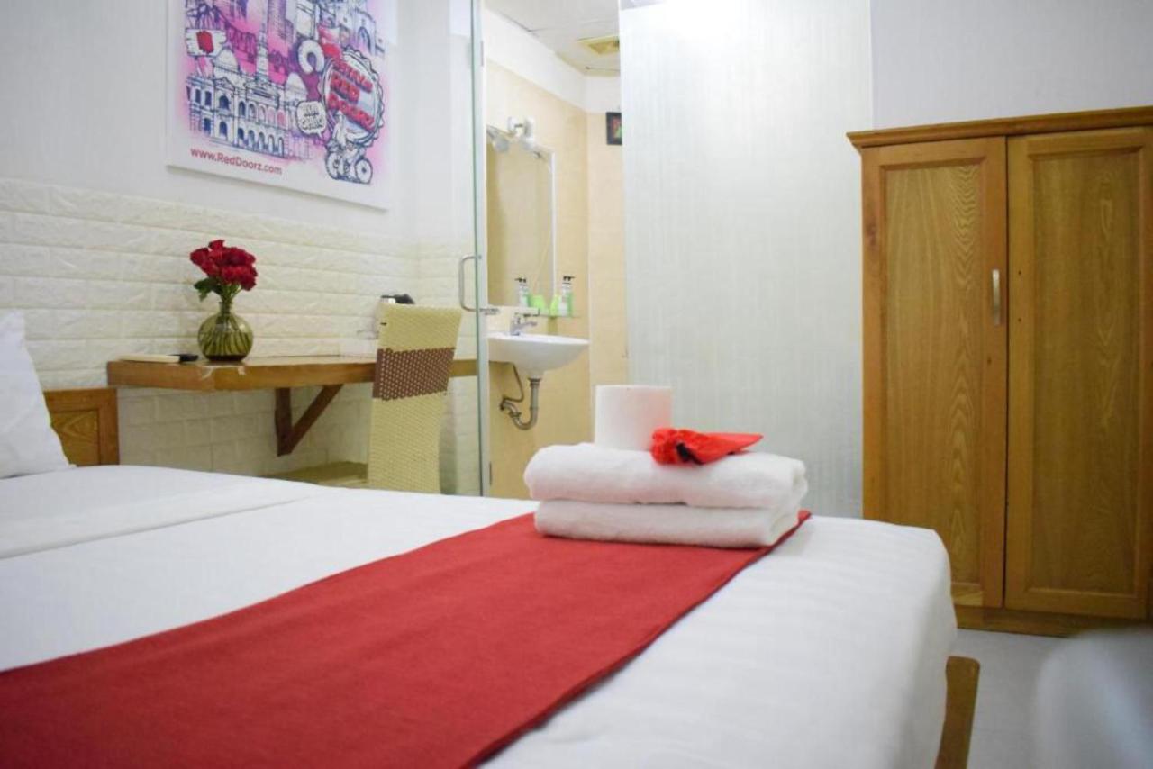 Reddoorz Marieline 2 Hotel 胡志明市 外观 照片